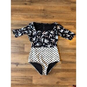 Seea Zuma One-piece Swimsuit Surf Suite Size Medium